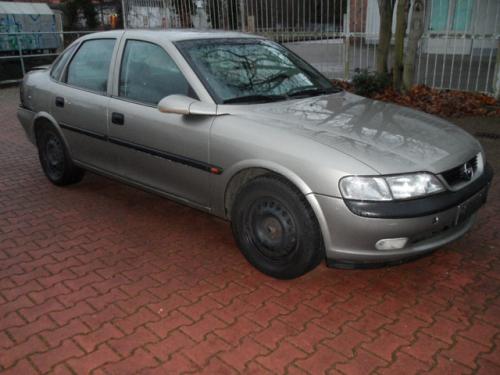 Tager Opel Vectra 2000