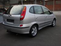 De vanzare Bara fata Nissan Almera Tino 2003