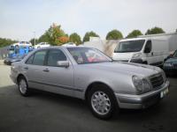 Vindem Capota spate Mercedes E 230 1999