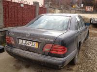 Vindem Caroserie Mercedes E 290 1997