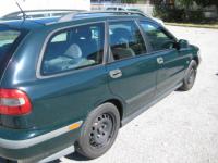 Vindem Pompa servodirectie Volvo V40 2000